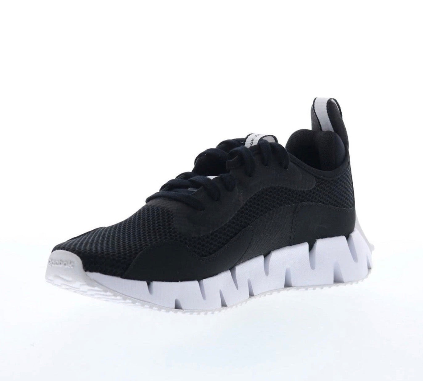 ✅ NEW ✅  Women’s Reebok Athletic Running Sneaker - (Size 9 US)
