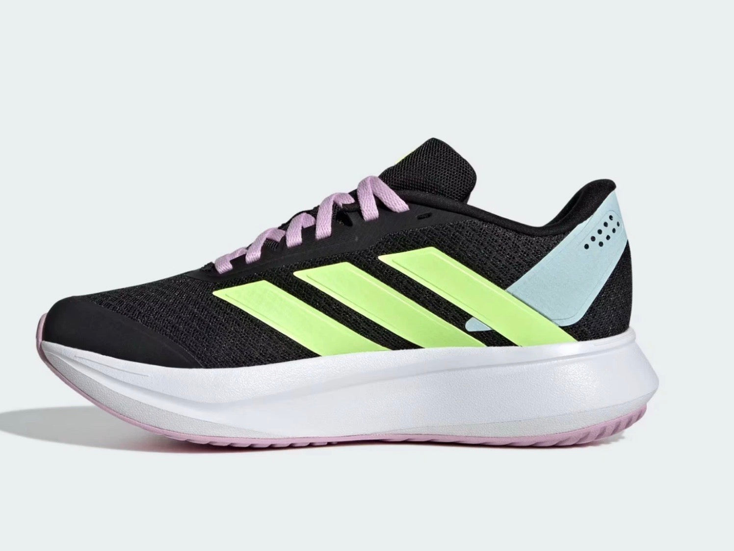 ✅ NEW ✅ Adidas Women’s Athletic Running Sneaker - (Women’s Size 6)