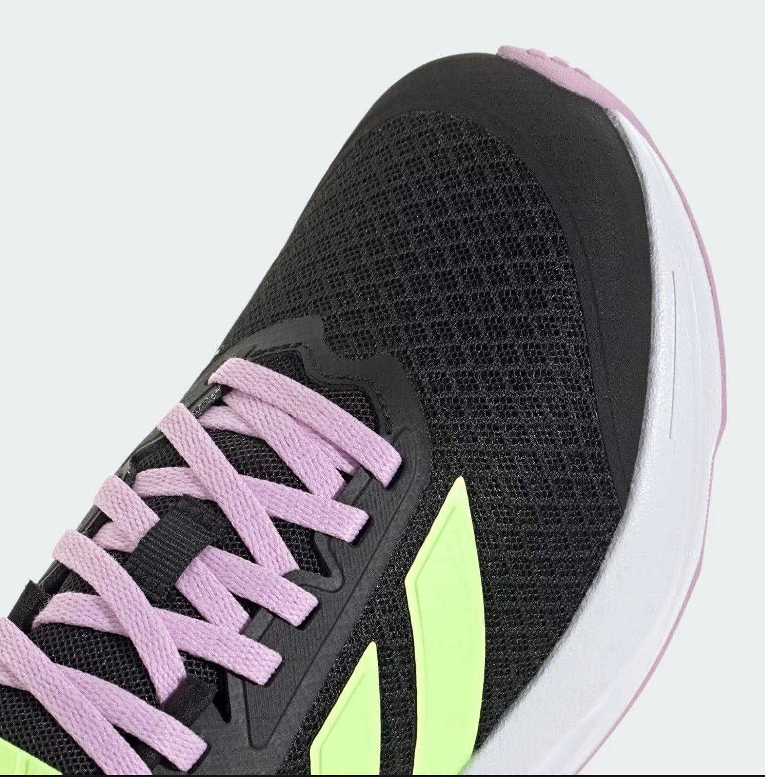 ✅ NEW ✅ Adidas Women’s Athletic Running Sneaker - (Women’s Size 6)