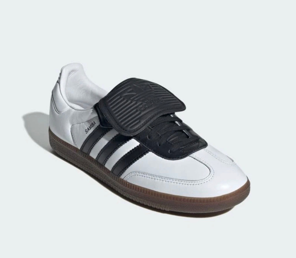 ✅ NEW ✅ Adidas Men’s Athletic Sport Sneaker - (Men’s Size 13 US)