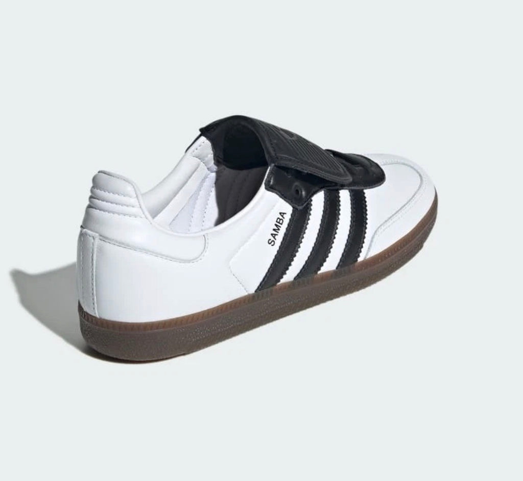 ✅ NEW ✅ Adidas Men’s Athletic Sport Sneaker - (Men’s Size 13 US)