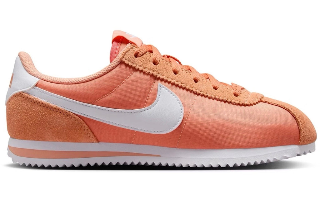 ✅ NEW ✅ Nike Cortez Athletic Sport Sneaker - (Size 5.5 Youth US)