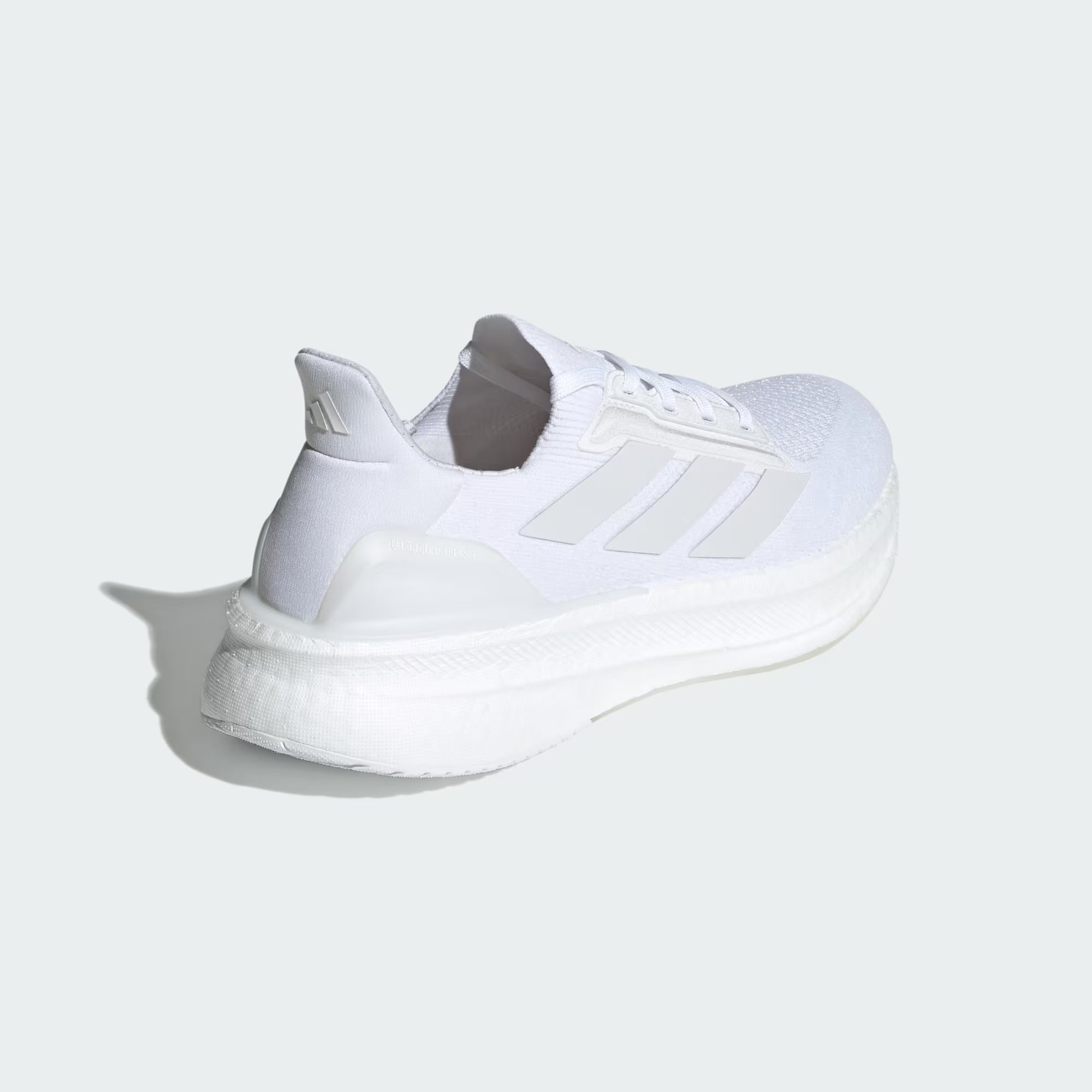 🟢 NEW 🟢 Men’s Adidas Ultraboost 5X Running Sneaker - (Men’s Size 8 US)