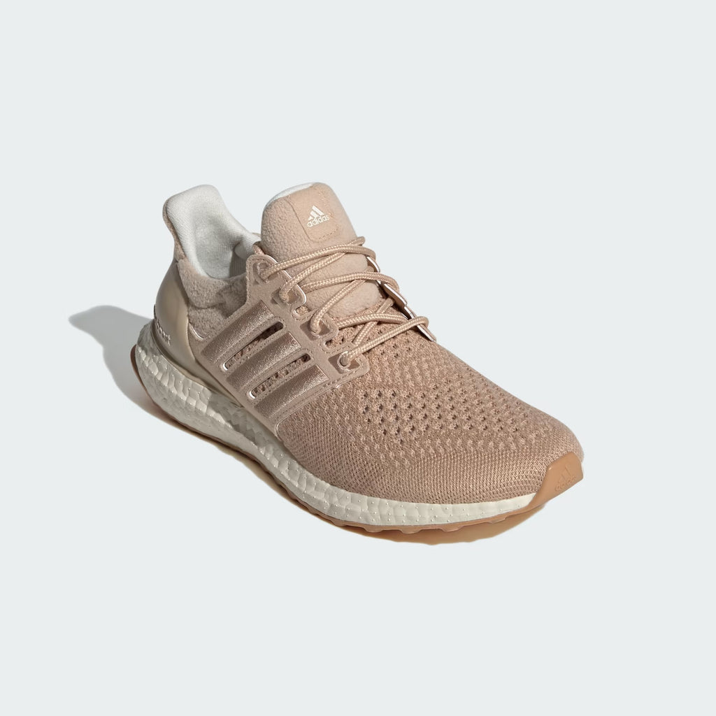 🟢 NEW 🟢 Women’s Adidas Ultraboost Running Sneaker - (Women’s Size 9.5 US)