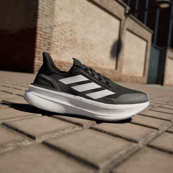 🟢 NEW 🟢 Women’s Adidas Ultraboost 5X Athletic Sneaker - (Women’s SZ 9 US)