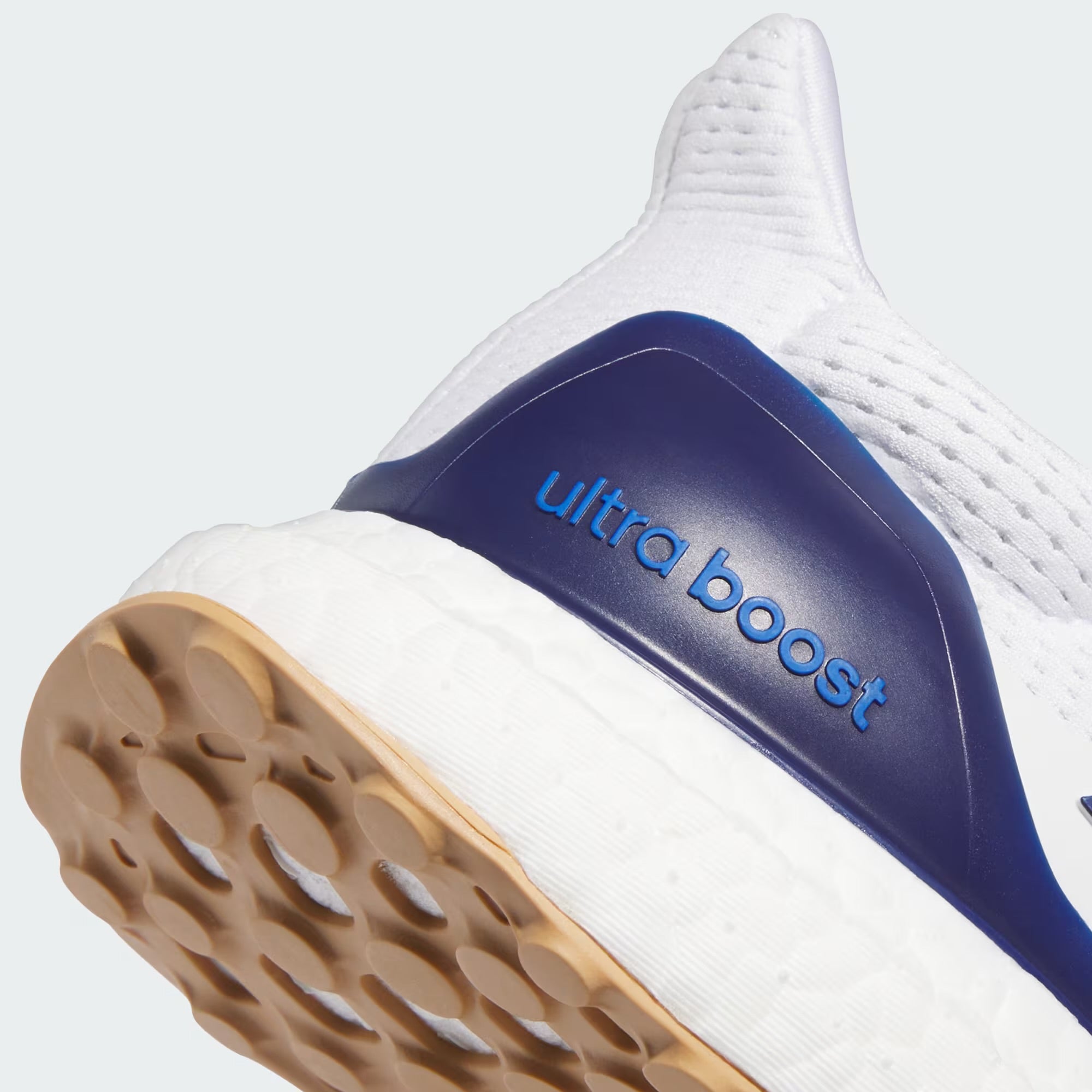 🟢 NEW 🟢 Adidas Ultraboost Men’s Athletic Sneaker - (Men’s Size 7 US)