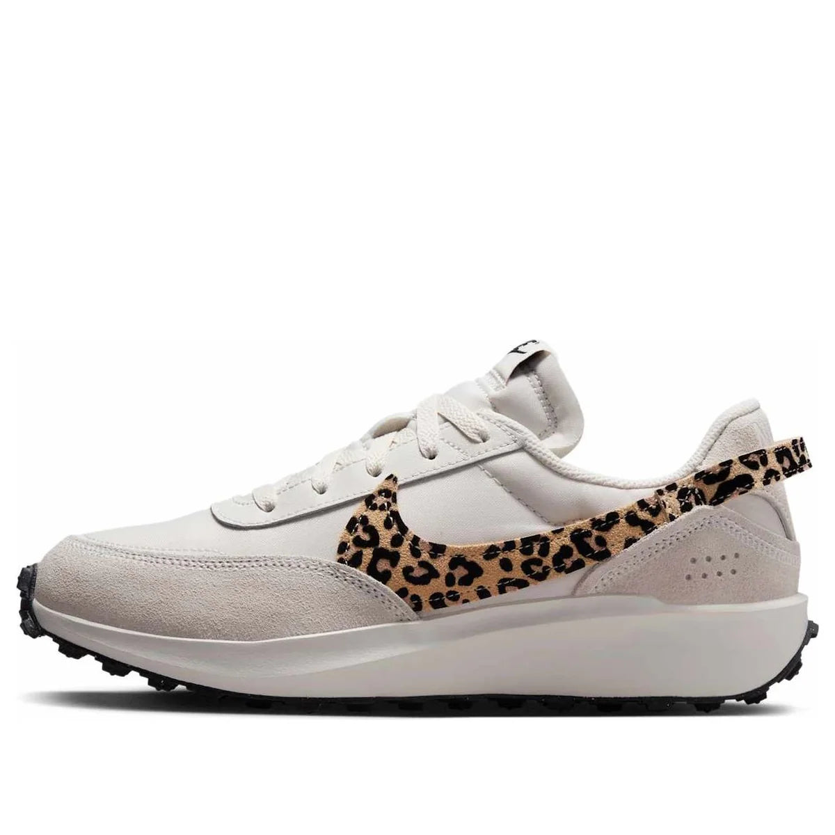 ✅ NEW ✅ Nike Waffle Athletic Running Sneaker - (Women’s Size 9.5 US)