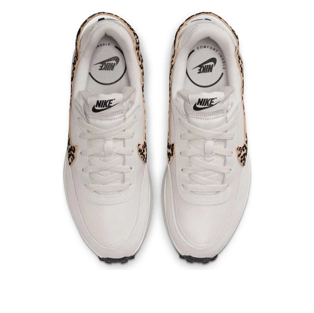 ✅ NEW ✅ Nike Waffle Athletic Running Sneaker - (Women’s Size 9.5 US)