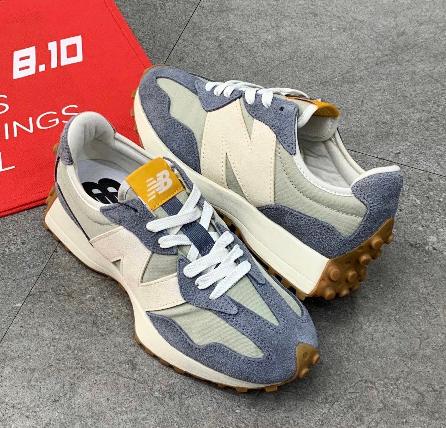 ✅ NEW ✅ New Balance 327 Athletic Running Sneaker - (Men’s SZ 8.5 US)