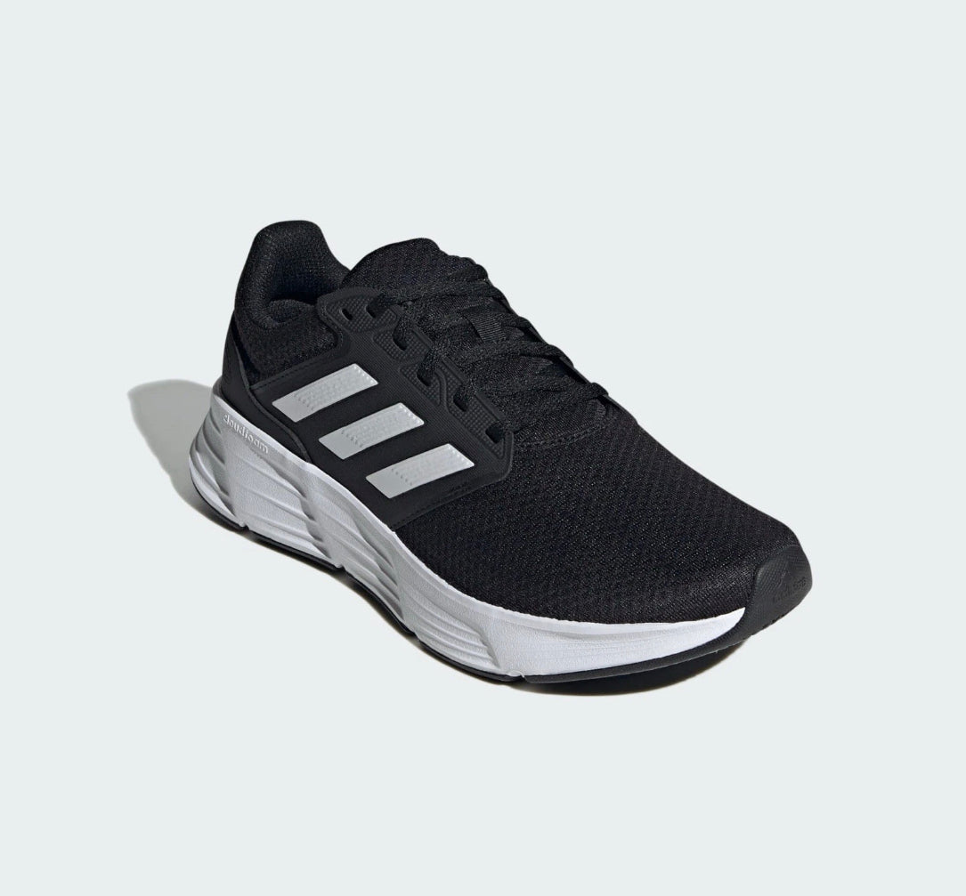 🟢 NEW 🟢 Adidas Men’s Athletic Sport Sneaker - (Men’s SZ 11.5 US)