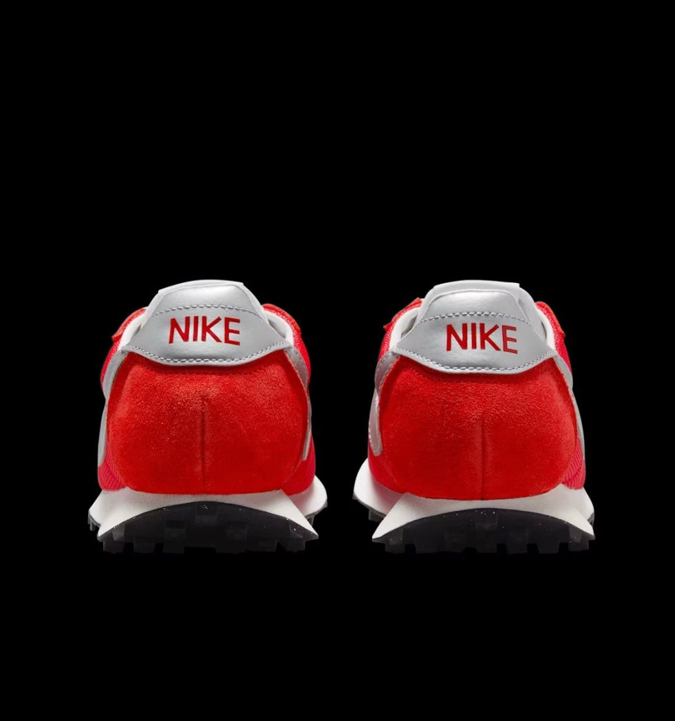 🟢 NEW 🟢 Nike Women’s Athletic Sport Sneaker - (Women’s 7.5 US)
