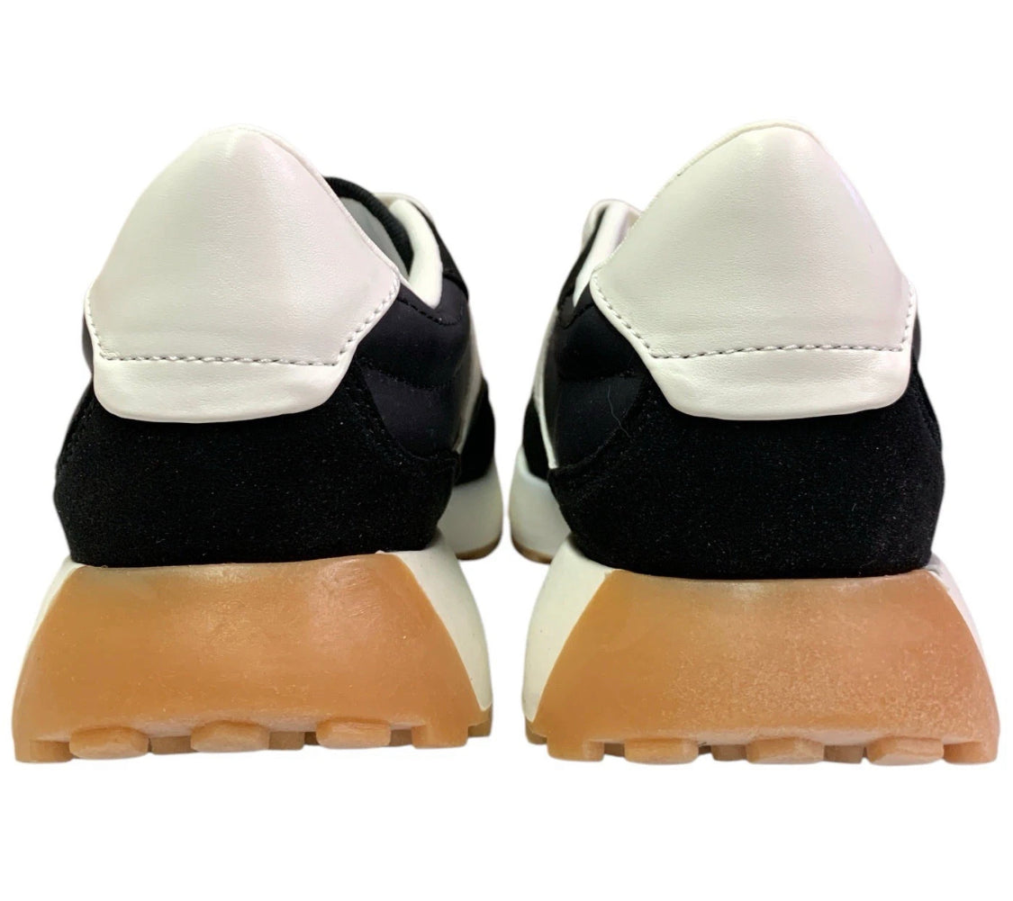 🟢 NEW 🟢 Women’s Athletic Sneaker - Steve Madden (Size 8 US Womens)