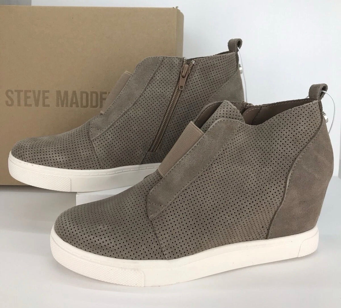 🟢 NEW 🟢 Women’s Slip On Wedge Sneaker - Steve Madden (Size 9 US Womens) ✅